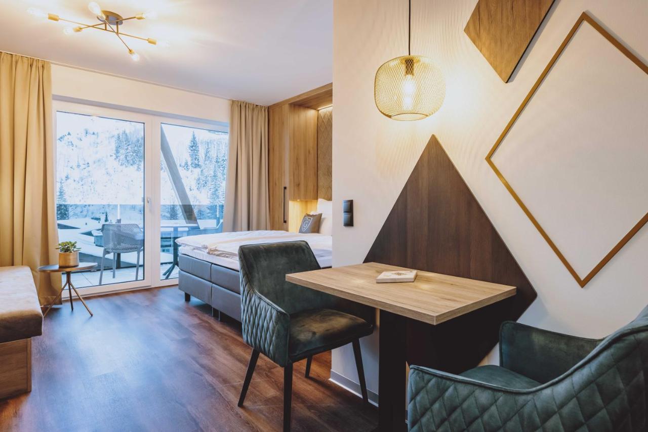 Glemm By Avenida Superior Hotel & Residences Saalbach-Hinterglemm Exterior foto